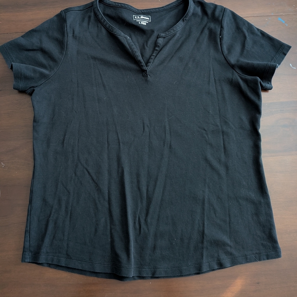 L.L.Bean Black Split-Neck 100% Cotton‎ Tee Shirt Size L Regular